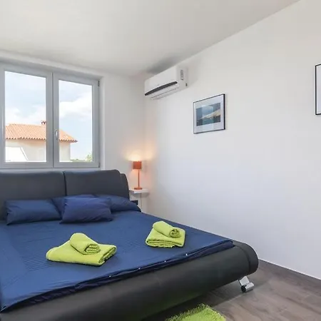 Vila Vila Ina