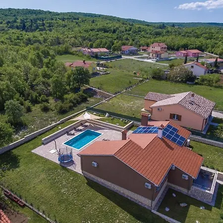 Vila Ina Labin (Istria)